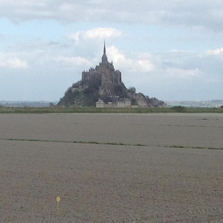كارّوليس Chambres D'Hotes Dans La Baie Du Mt St Michel المظهر الخارجي الصورة