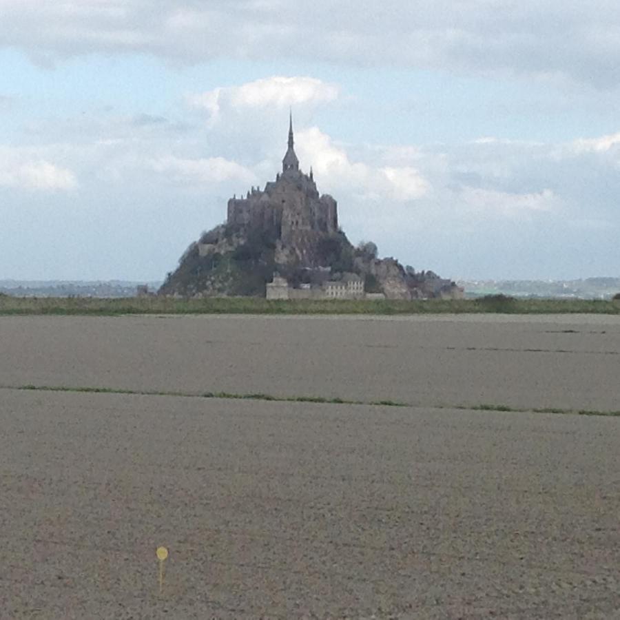 كارّوليس Chambres D'Hotes Dans La Baie Du Mt St Michel المظهر الخارجي الصورة